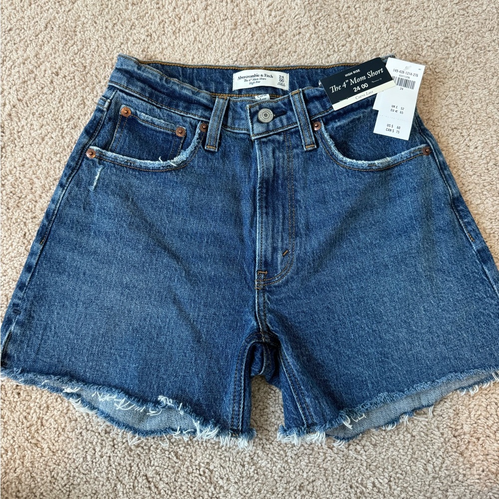 The 4” Mom Short from Abercrombie & Fitch